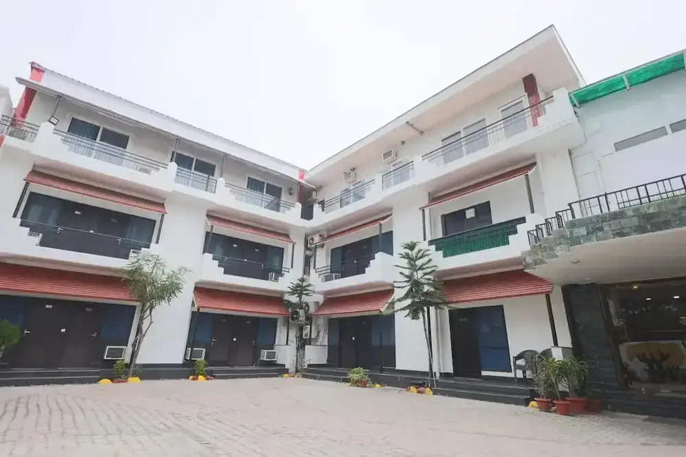 Hotel Moksha — фото 1