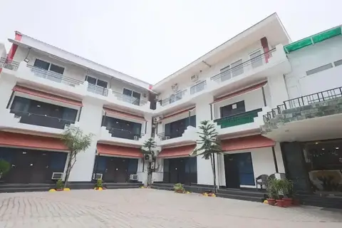 Hotel Moksha — фото 1