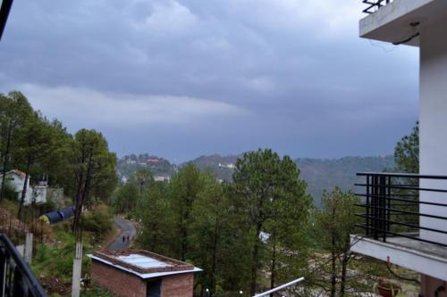 Казаули: Hotel Whitemushroom Kasauli