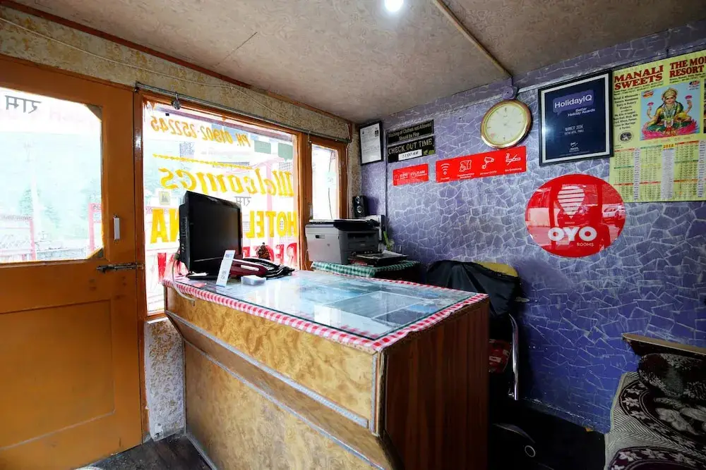 Hotel Chetna — фото 1