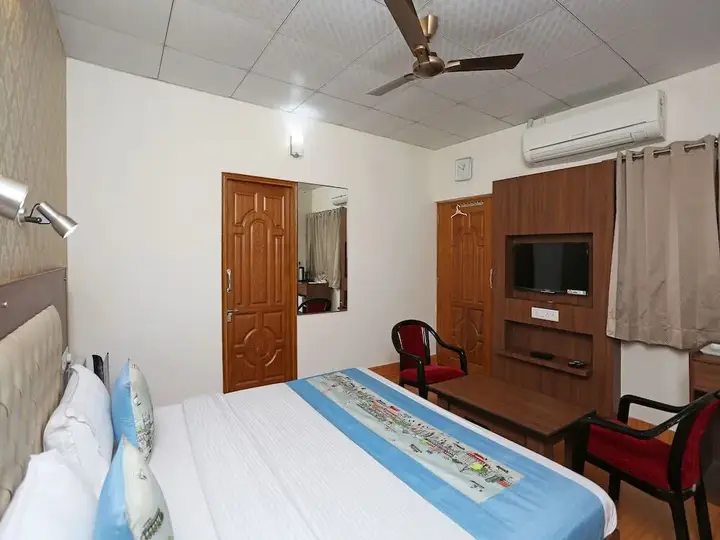Дехрадун: Benison Guest House By OYO Rooms