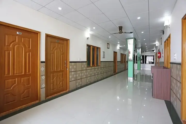 Дехрадун: Benison Guest House By OYO Rooms