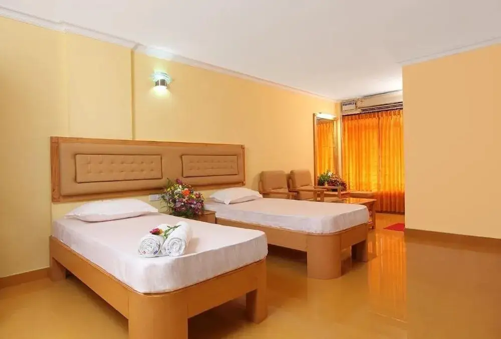 Гуруваюр: Rajavalsam Guruvayur