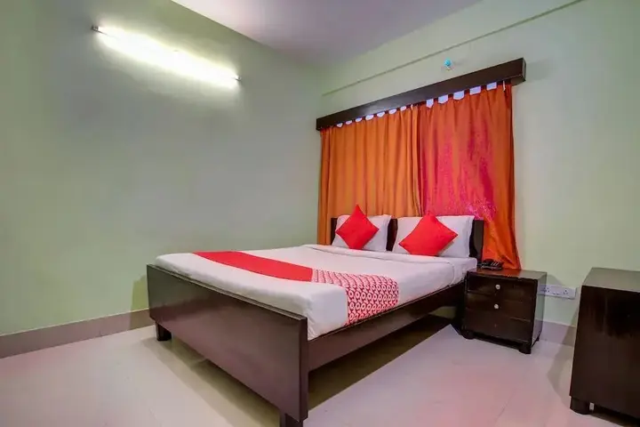 Колката: OYO Rooms Ekdalia