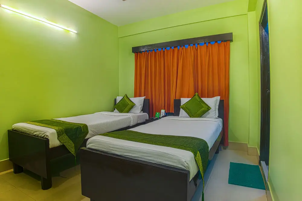 Колката: OYO Rooms Ekdalia