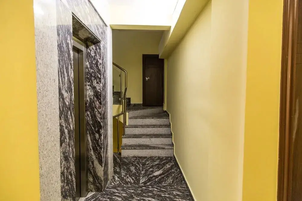 Бангалор: FabHotel 29th Church's Inn