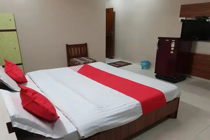 Крепость Jhansi: Hotel Anand By OYO Rooms