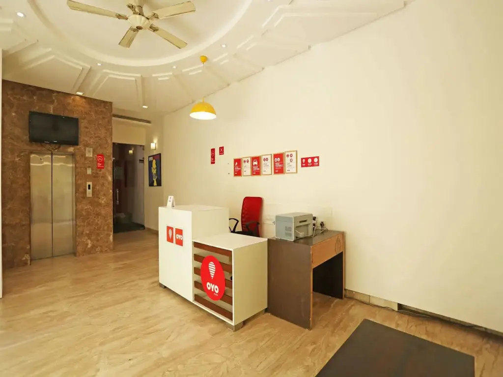 Нью-Дели: OYO Flagship Delhi Airport