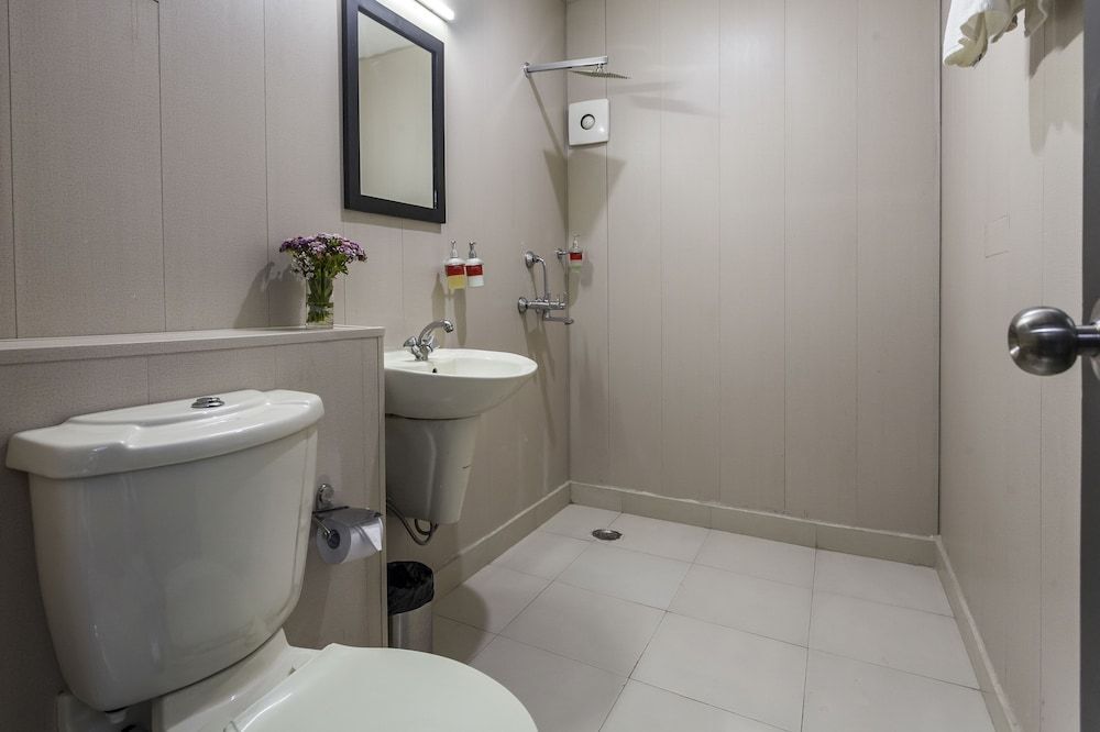 Нью-Дели: OYO Townhouse 002 Green Park