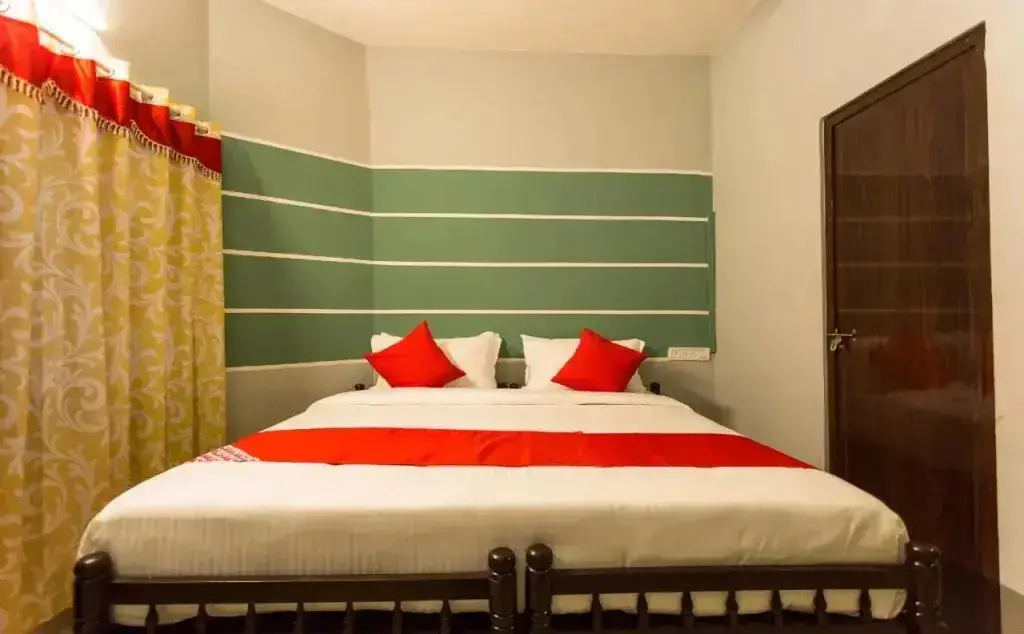 Недумбассери: Cochin Airport Hotel By OYO Rooms