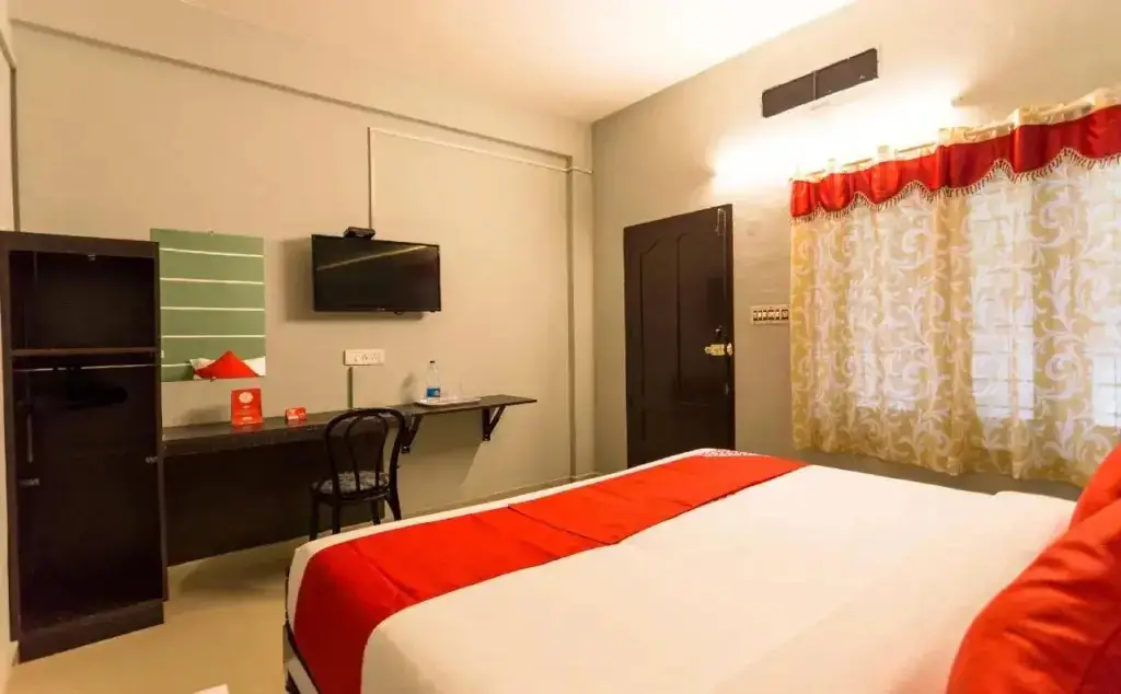 Недумбассери: Cochin Airport Hotel By OYO Rooms
