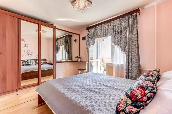 Санкт-Петербург: Apartamenty Bud kak doma na Finlyandskom prospekte, d. 1, kv. 35