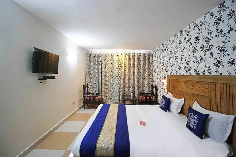 Шринагар: OYO Rooms Near Zero Bridge