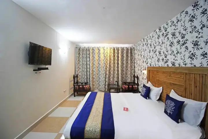 Шринагар: OYO Rooms Near Zero Bridge