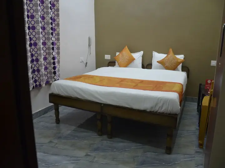 Варанаси: OYO Rooms Cantt Roadways Varanasi