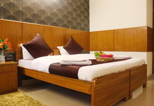 Нью-Дели: Hotel Delhi Marine Club C6