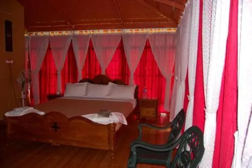 Ути: De Rock Jungle Living Resort Masinagudi