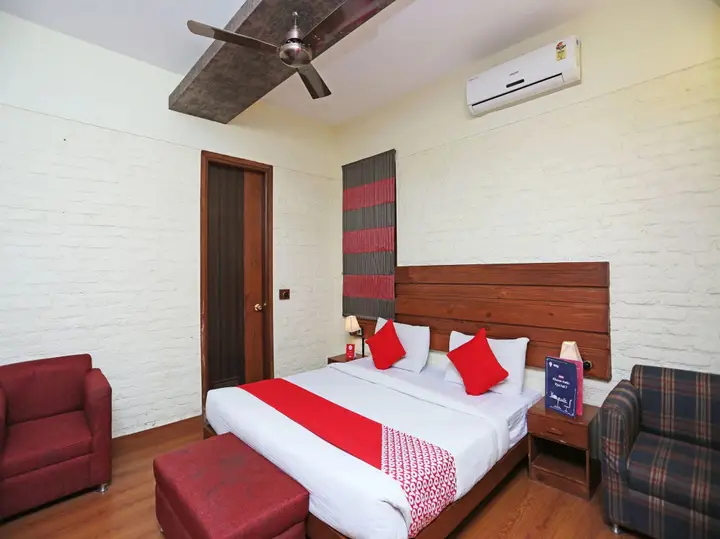 Газиабад: FabHotel The Townhouse