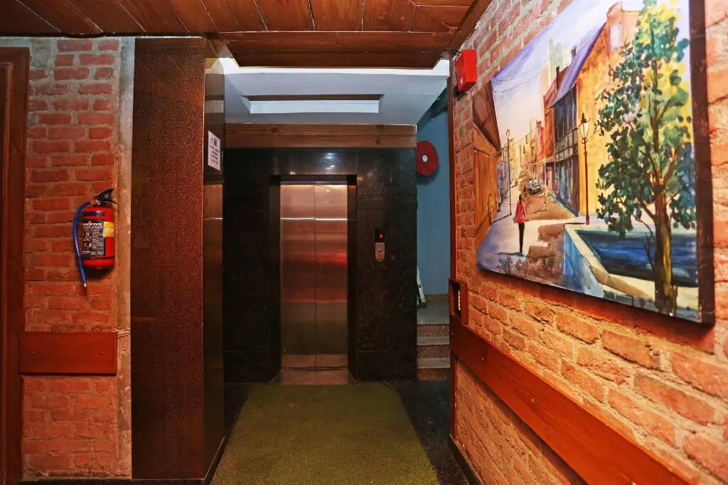 Газиабад: FabHotel The Townhouse