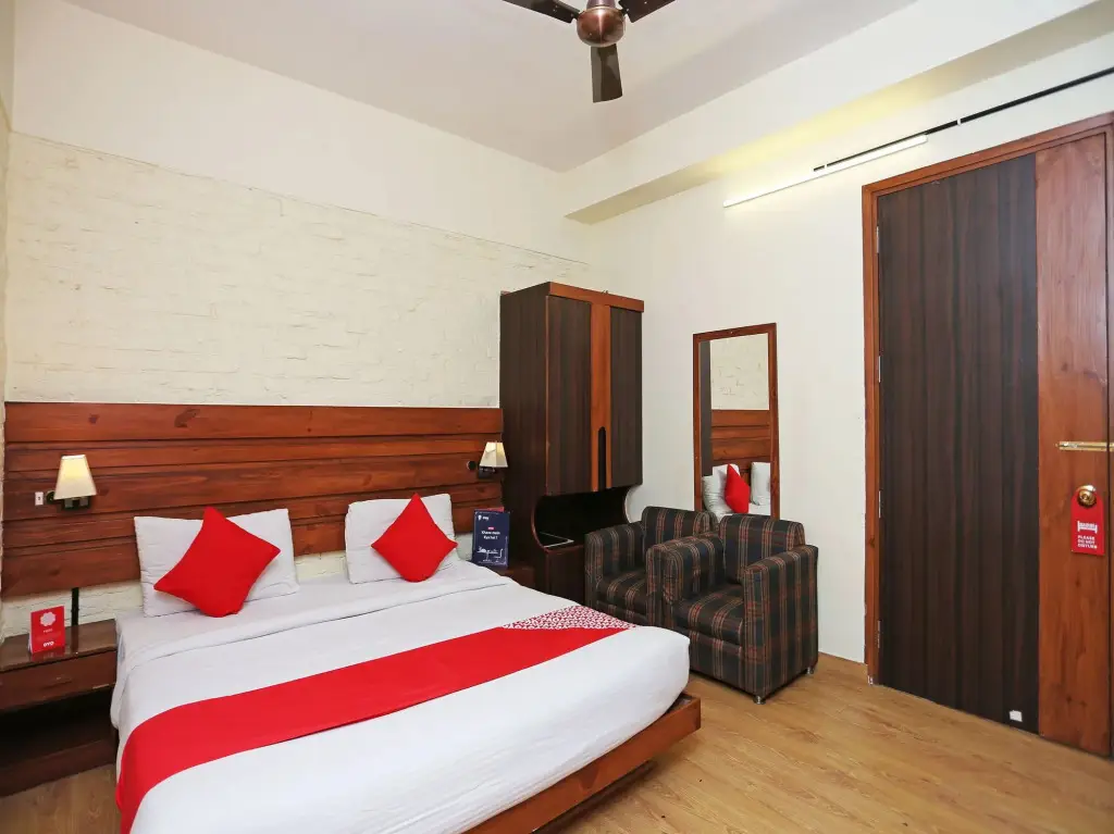 Газиабад: FabHotel The Townhouse