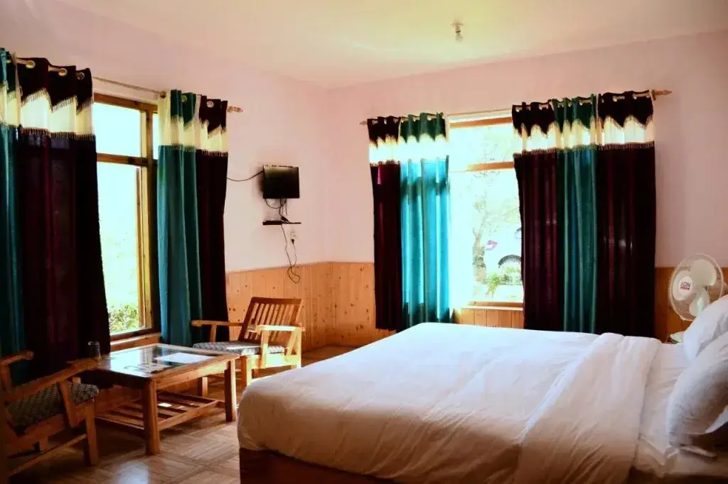 Манали: WoodyVu Mansari Cottage