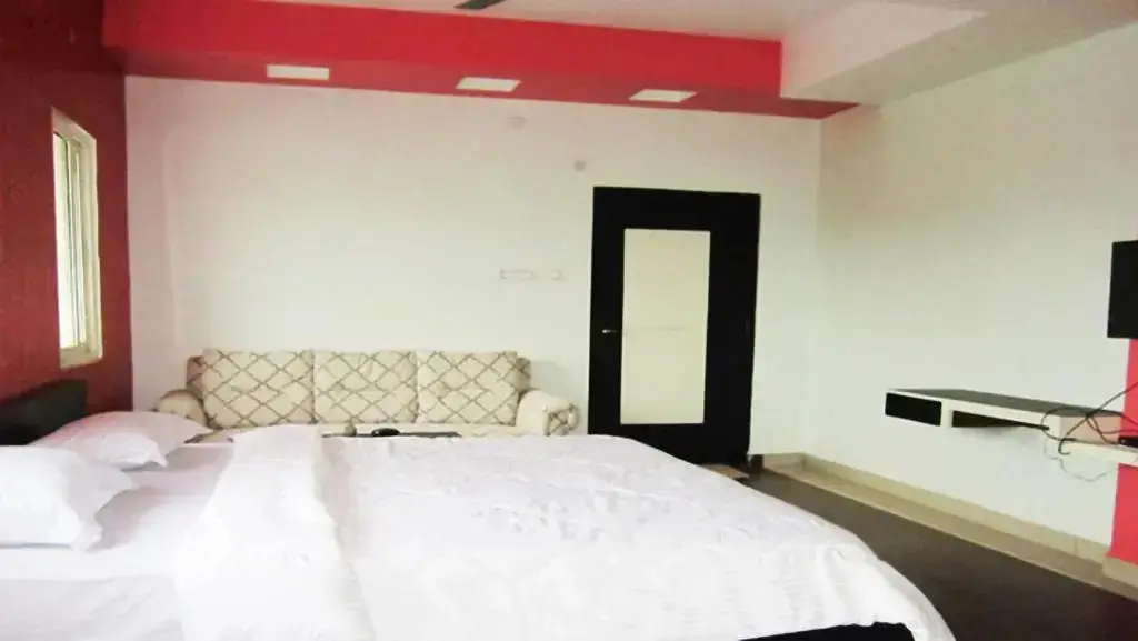 Карнул: MS9 Guest INN