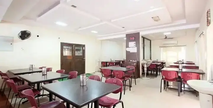 Какинада: Hotel Vijaya Sri