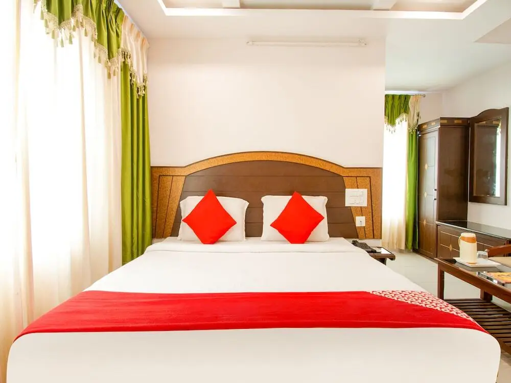 Гунтур: Hotel Gnr Palace