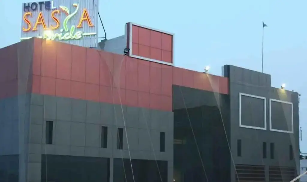 Карнул: Hotel Sasya Pride