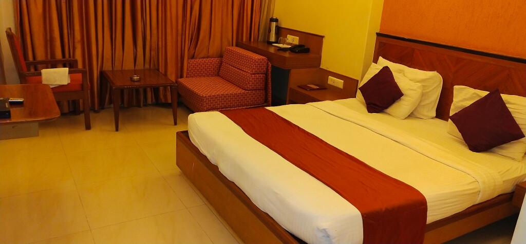 Hotel Dhiraj — фото 1