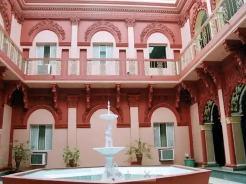 Pallavi International Hotel — фото 1