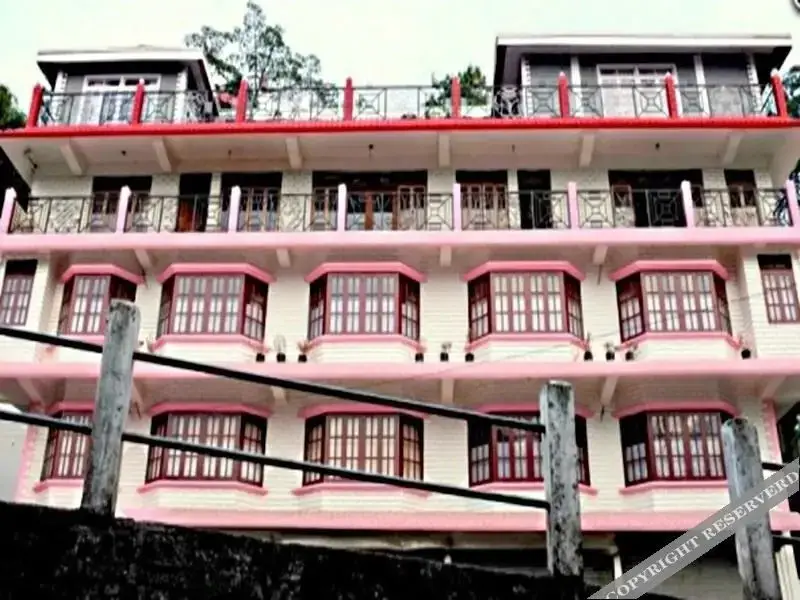 The Pink Door Hotel — фото 1