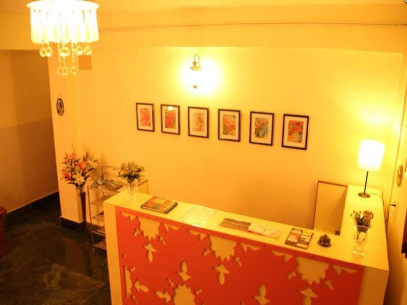 Калимпонг: The Pink Door Hotel