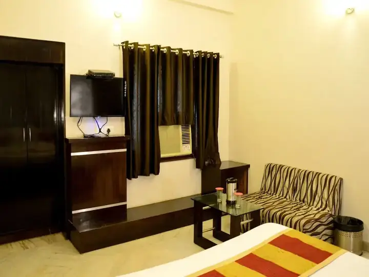 Джайпур: OYO 5963 Hotel Kartikey