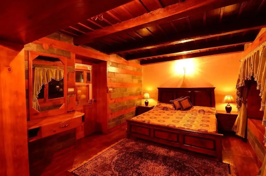 Наггар: Himalayan Kothi Kais