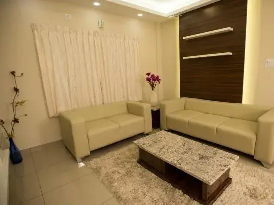 Бангалор: Benaka Suites