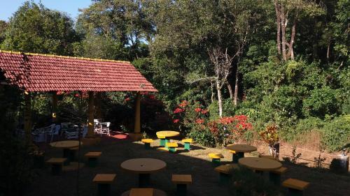 Какабе: Vrindavan Sangeeth Farms