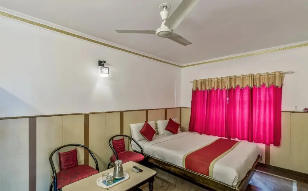 Бангалор: Hotel Shivaals Residency by OYO Rooms