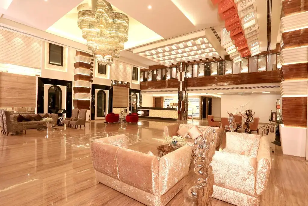 Карнал: The Vivaan Hotel & Resorts