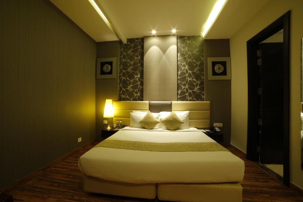 Карнал: The Vivaan Hotel & Resorts