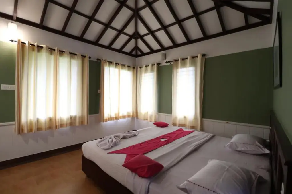 Велламундра: Wayanad Village Resort