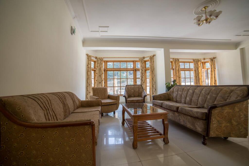 Лех: Hotel Satkar Residency