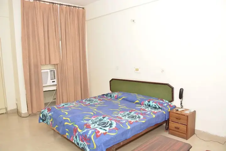 Дехрадун: Hotel Drona