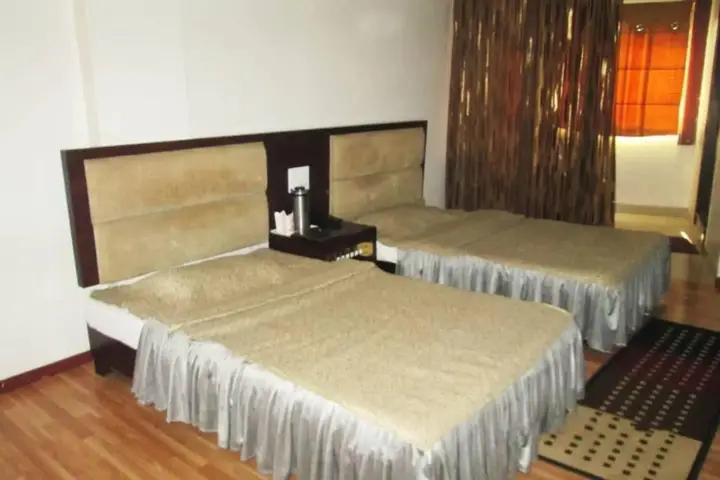 Bilaspur: Hotel Grand Amba