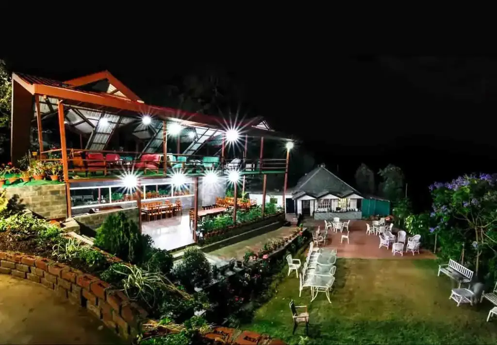 Куфри: Evaan Resorts Oakwood Hamlet Shoghi