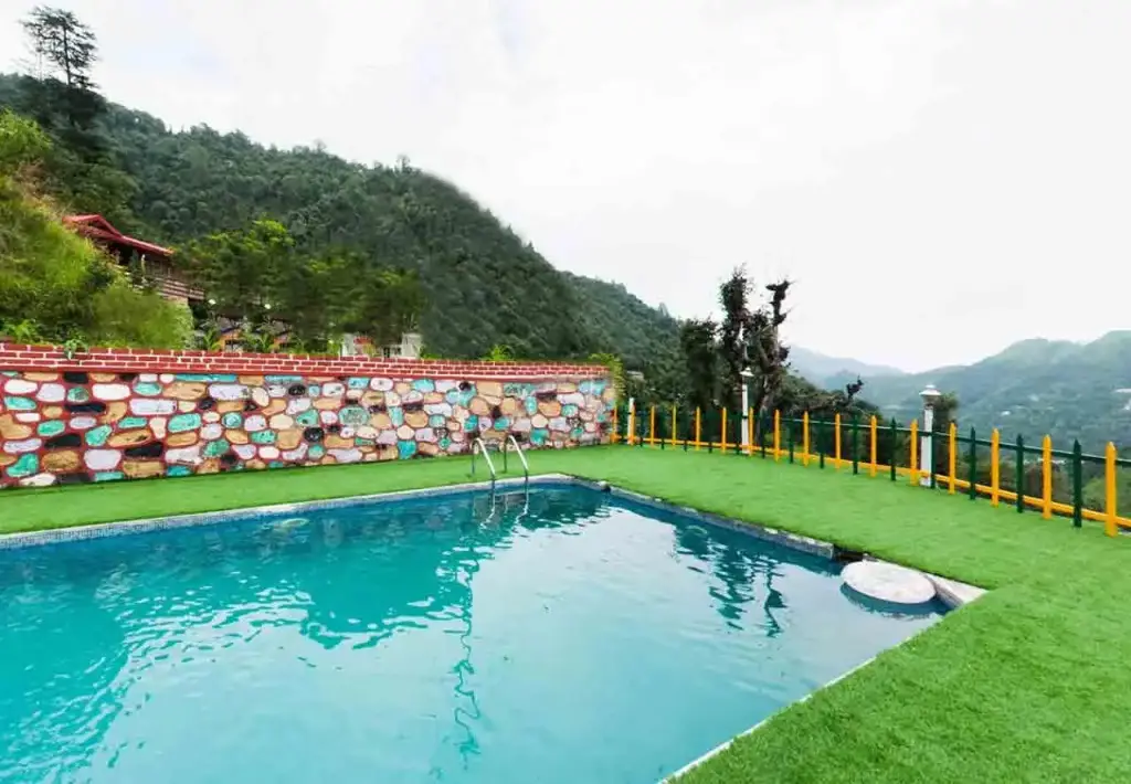 Куфри: Evaan Resorts Oakwood Hamlet Shoghi
