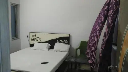 Гайя: Hotel Prem