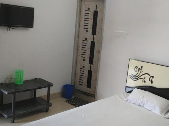 Гайя: Hotel Prem