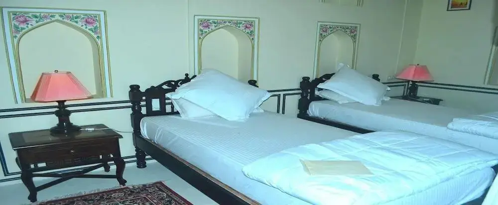 Навалгарх: Hotel Royal Rest