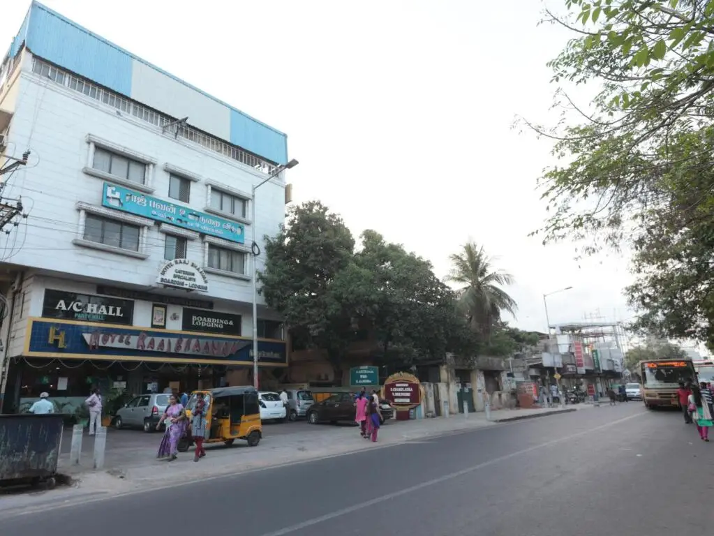 Hotel Raaj Bhaavan — фото 1